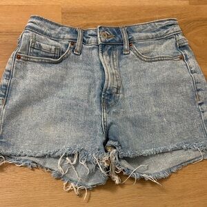 Denim Frayed Hem Women Shorts Old Navy